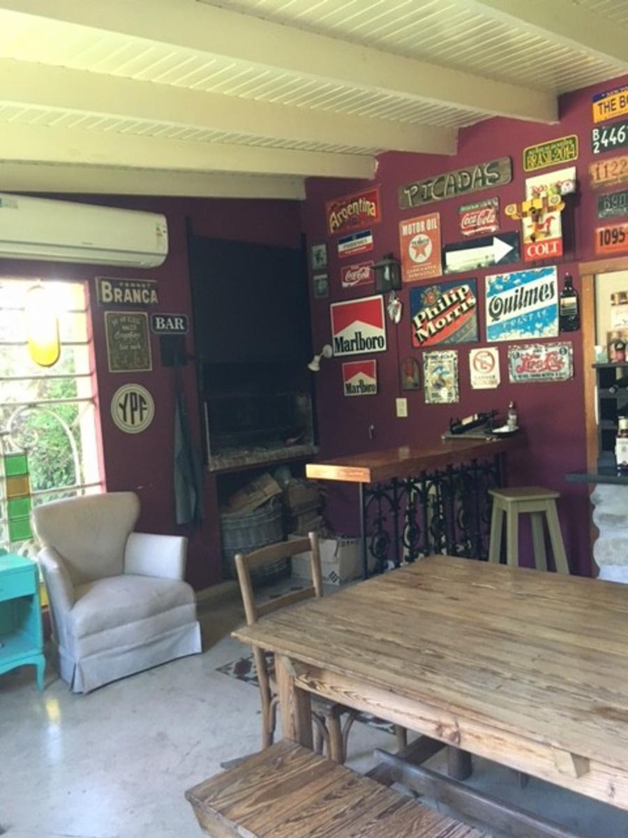 Excelente propiedad en corazón de manzana con una súp. de terreno de 900m2, pileta y SUM. — foto 8