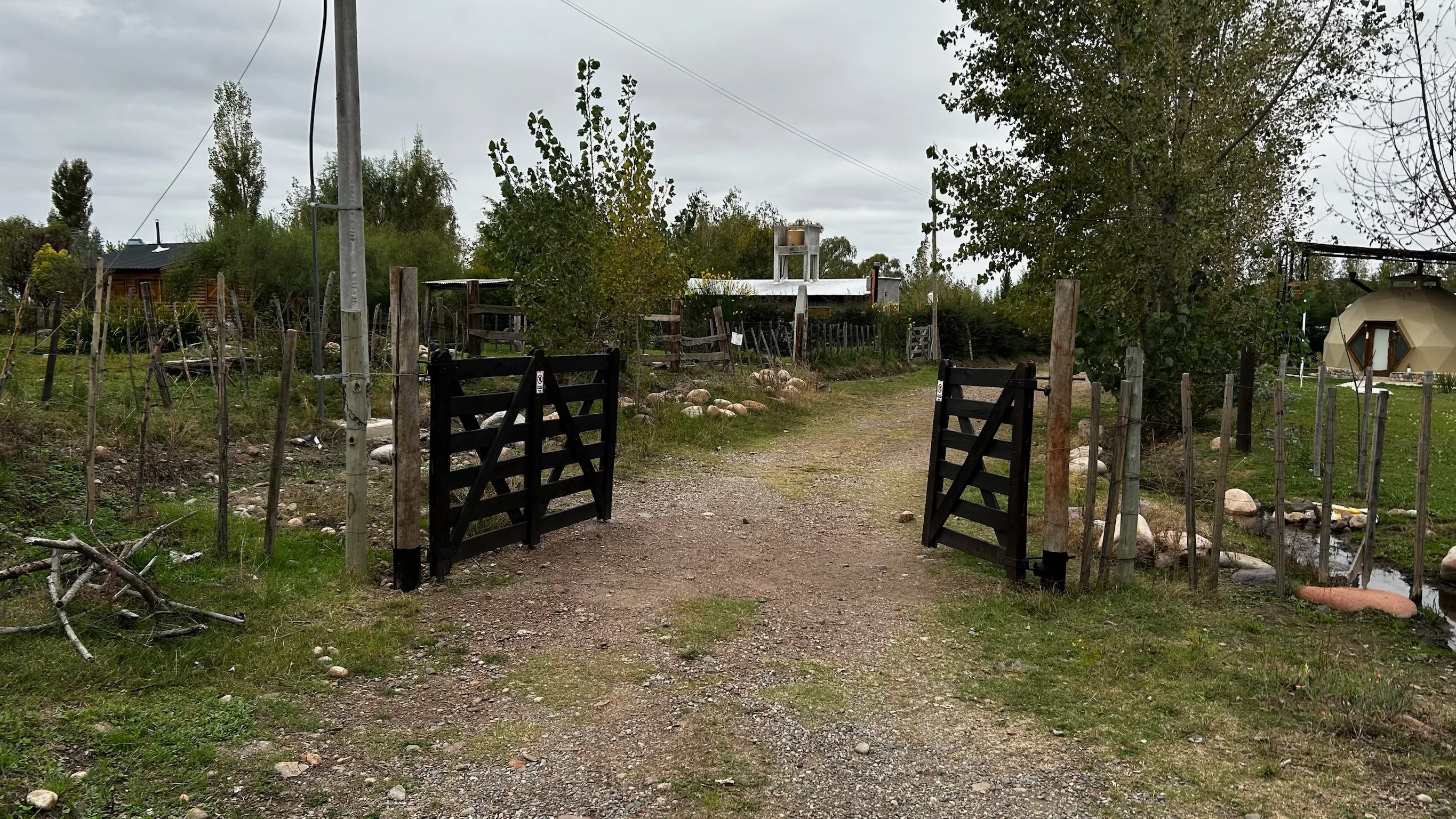 VENDO LOTE CON HIJUELA DE RIEGO - 7