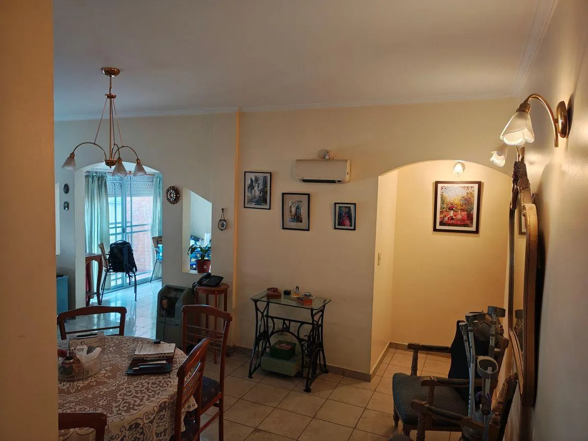 DEPARTAMENTO 4 AMBIENTES con COCINA INDEPENDIENTE  EN RAMOS MEJIA - 2