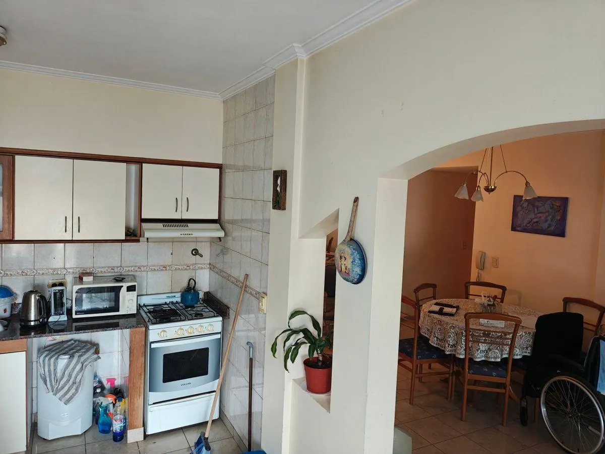 DEPARTAMENTO 4 AMBIENTES con COCINA INDEPENDIENTE  EN RAMOS MEJIA - 9