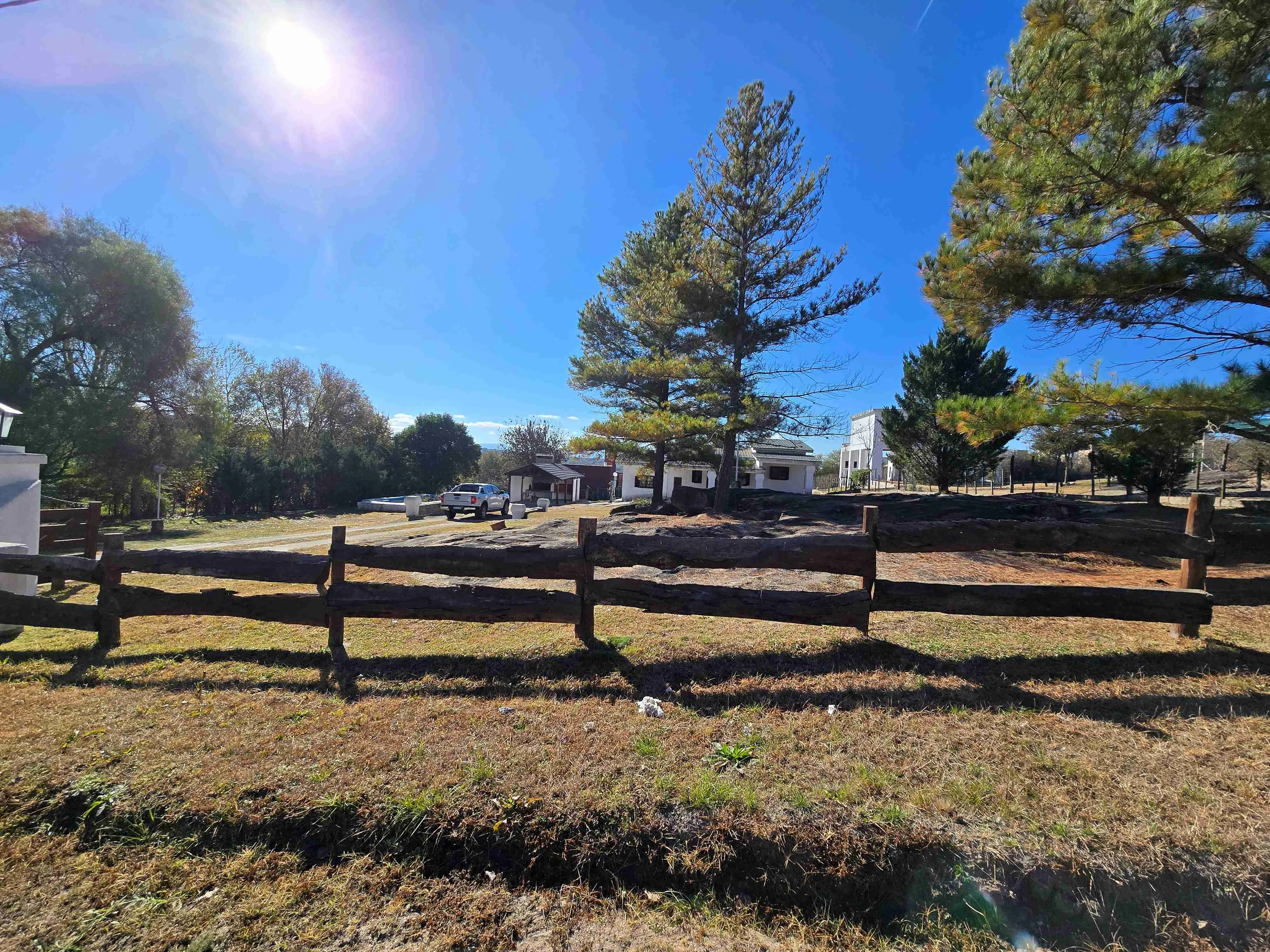 MUY LINDA CASA EN VENTA EN LA LOCALIDAD DE CABALANGO, CON 2.100 Mt2 de Terreno. Bello Entorno. Vivila todo el año - 2