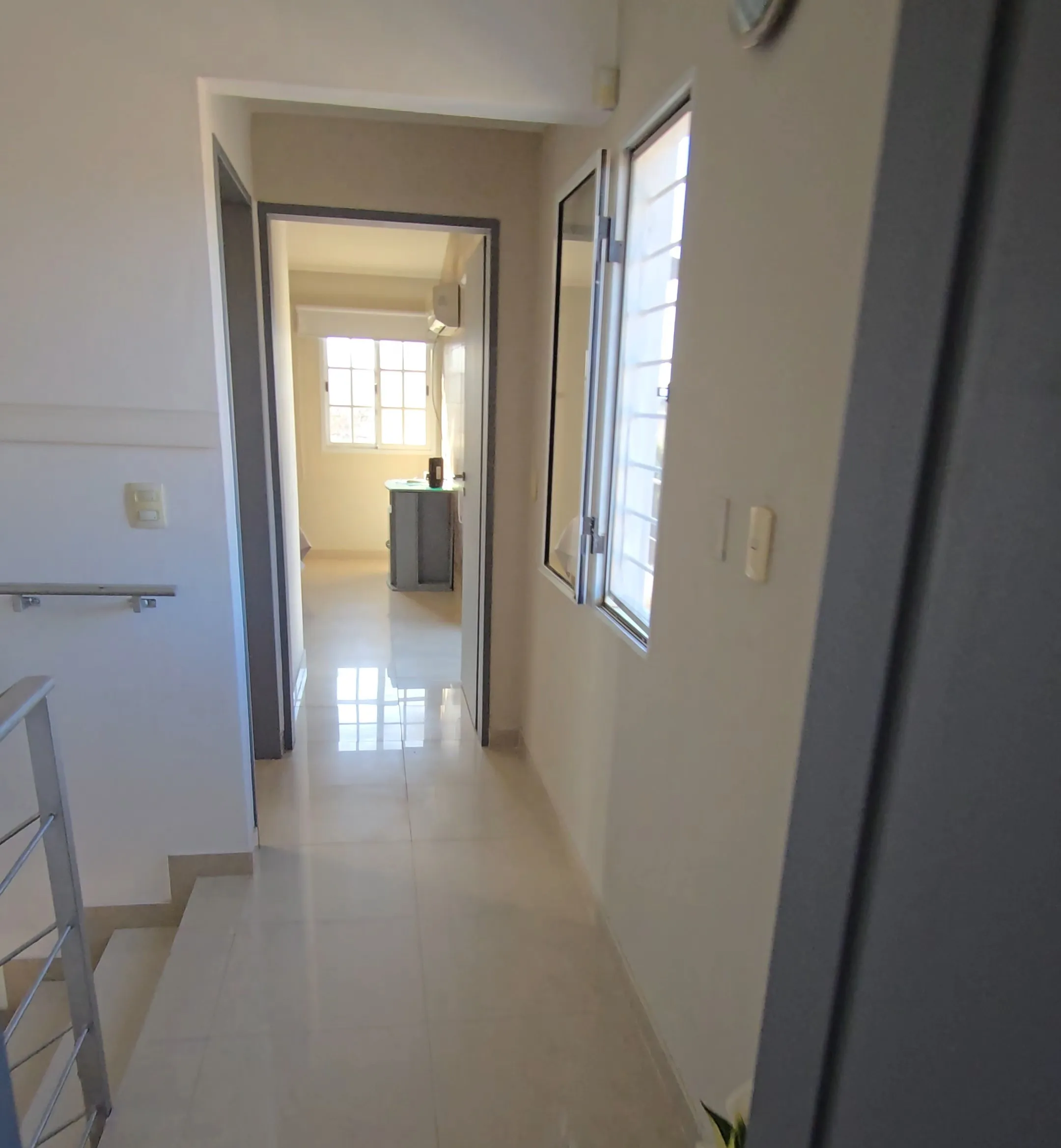MUY LINDA CASA EN VENTA EN CARLOS PAZ, BARRIO RESIDENCIAL LAS ENSENADAS, CON GAS NATURAL ! Digna de ver. - 13