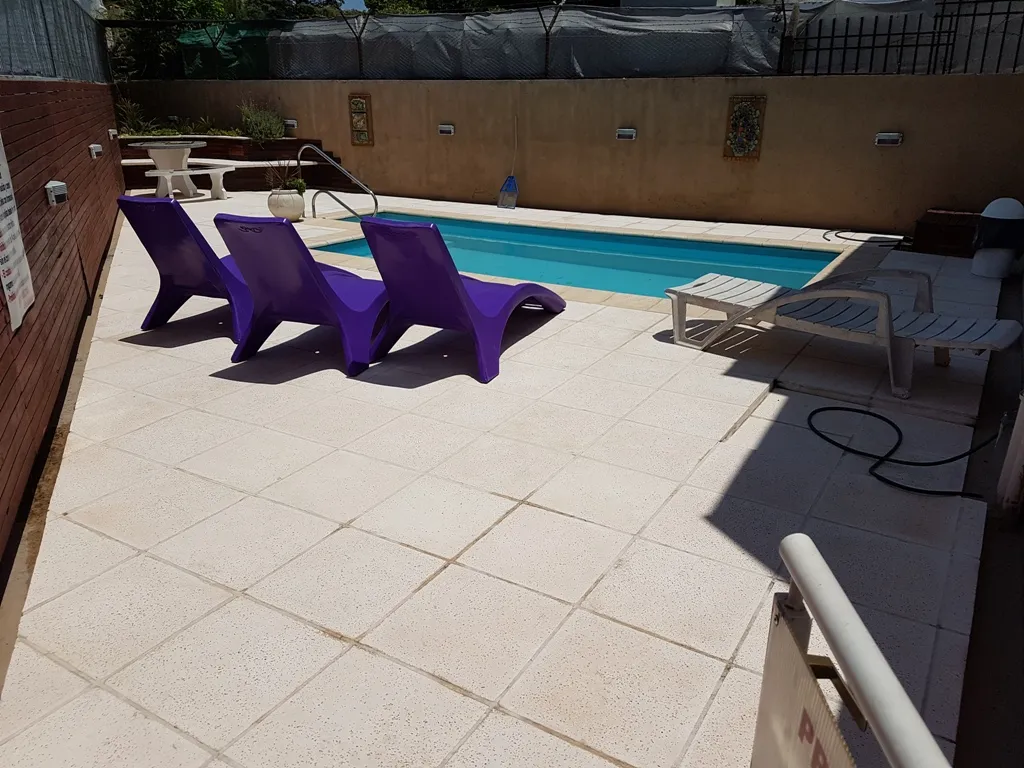 LINDO DEPARTAMENTO EN VILLA CARLOS PAZ, ALQUILER PERMANENTE A 2 AÑOS, EN COMPLEJO CON PILETA, QUINCHO ASADOR, Gas Natural. Calefacción central - 16