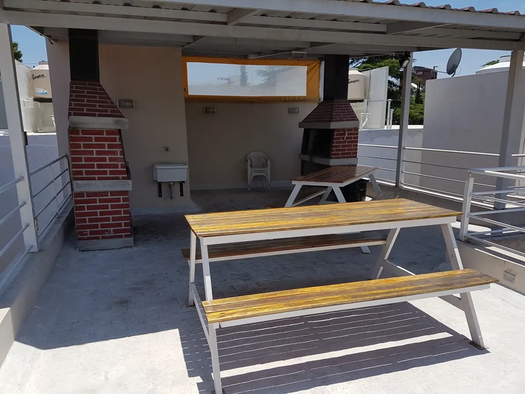 LINDO DEPARTAMENTO EN VILLA CARLOS PAZ, ALQUILER PERMANENTE A 2 AÑOS, EN COMPLEJO CON PILETA, QUINCHO ASADOR, Gas Natural. Calefacción central - 18