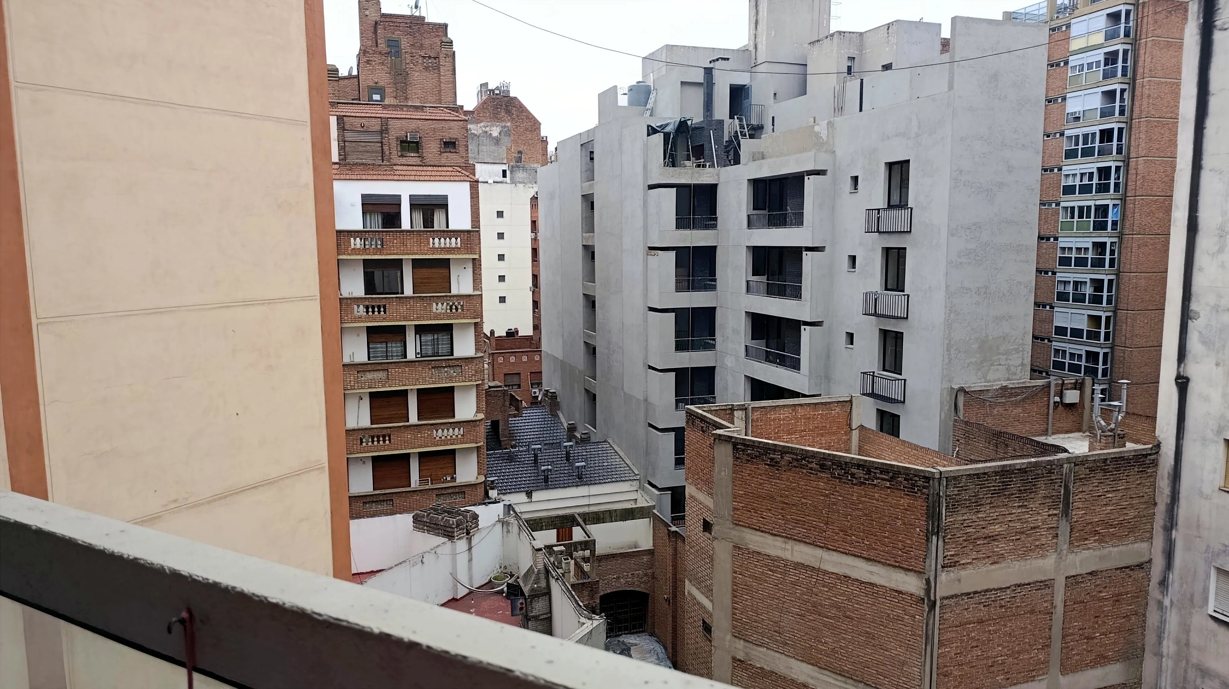 Dpto 1 Dorm. | Av. Irigoyen 165 — foto 4