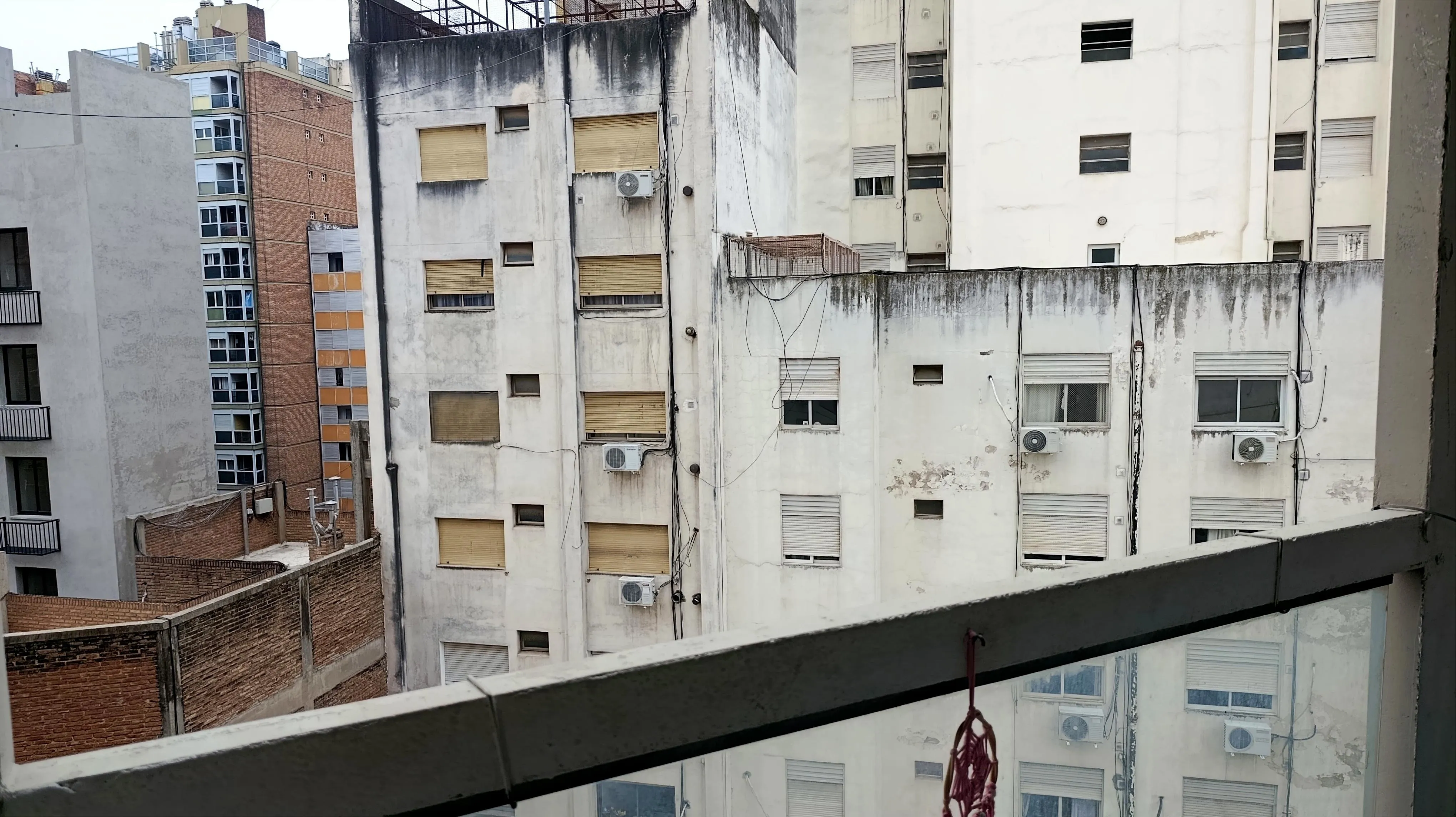 Dpto 1 Dorm. | Av. Irigoyen 165 — foto 3