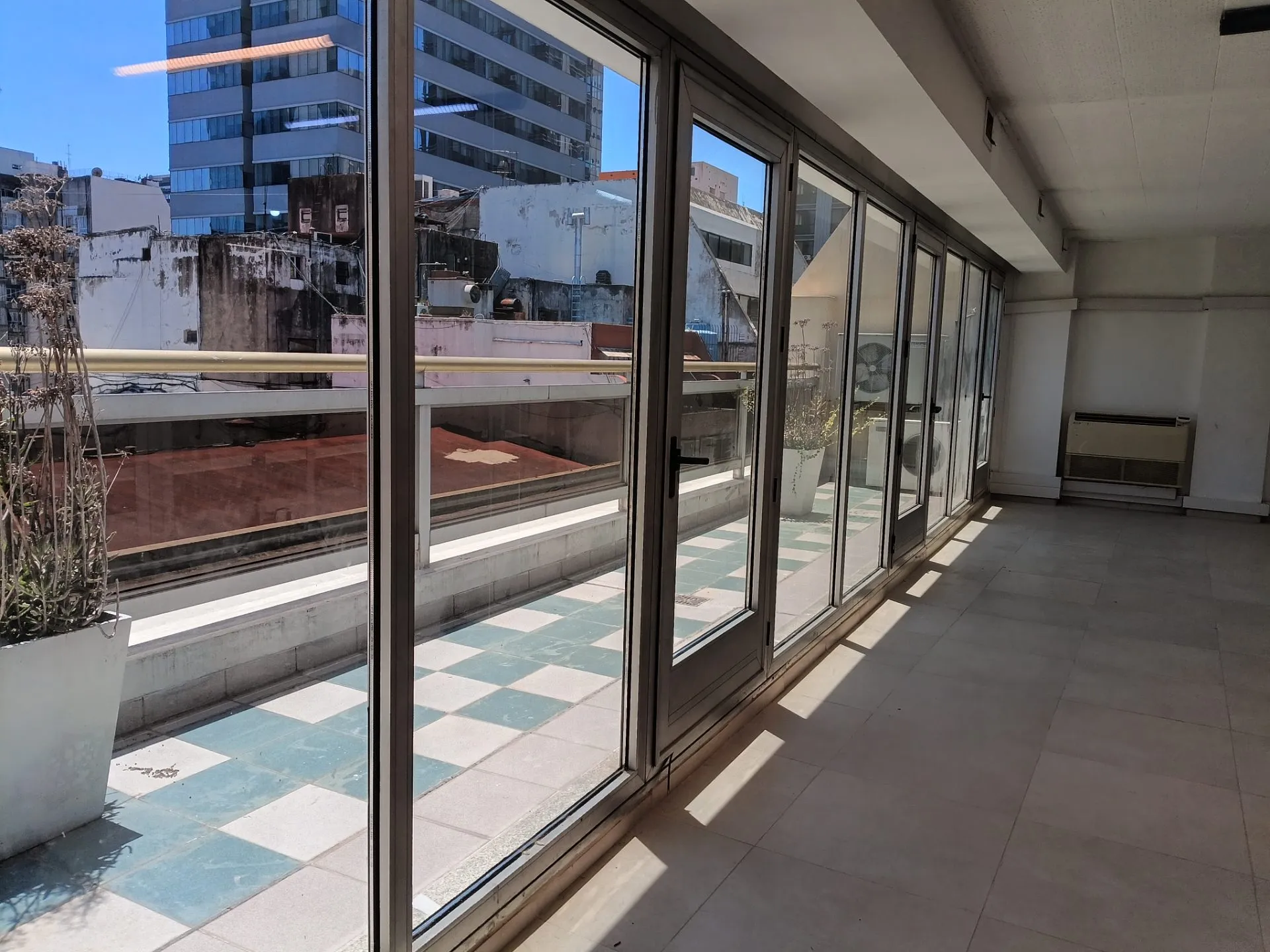 OFICINA EN ALQUILER SAN NICOLAS — foto 7