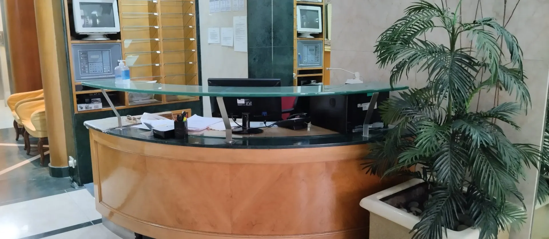 OFICINA EN ALQUILER SAN NICOLAS — foto 8